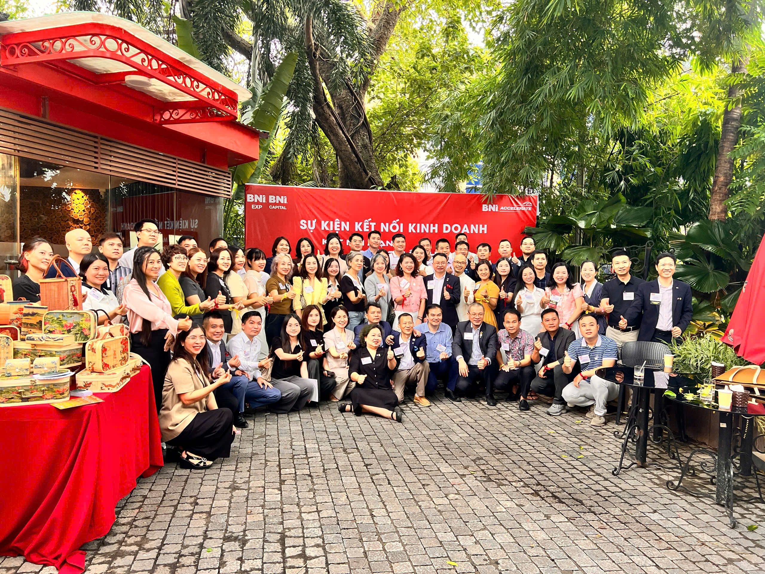 Trải Nghiệm Buổi Họp BNI: Sức Mạnh Kết Nối Kinh Doanh Và Triết Lý 