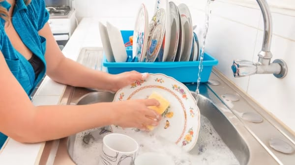 Tuyệt Chiêu Dọn Dẹp Sau Bữa Ăn Gia Đình: Nhanh – Nhàn – Sạch Bóng Với Dr. C