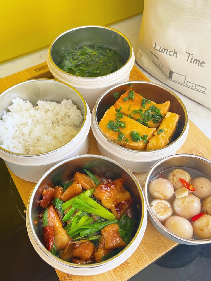 Thực đơn cơm hộp văn phòng ngon bổ dưỡng & Mẹo làm sạch hộp cơm hiệu quả